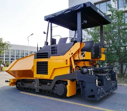 Pavimentadora de asfalto sobre orugas GYA9000